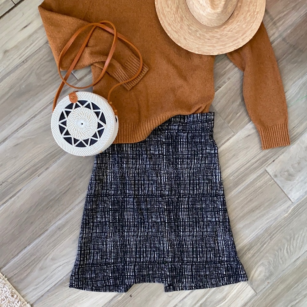 Plaid black and white pencil skirt stretchy
